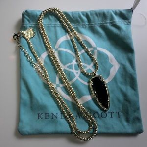 Kendra Scott necklace